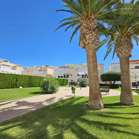 Modern With Pool Near - Apartment