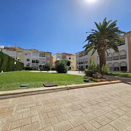 Apartment Modern With Pool Near -